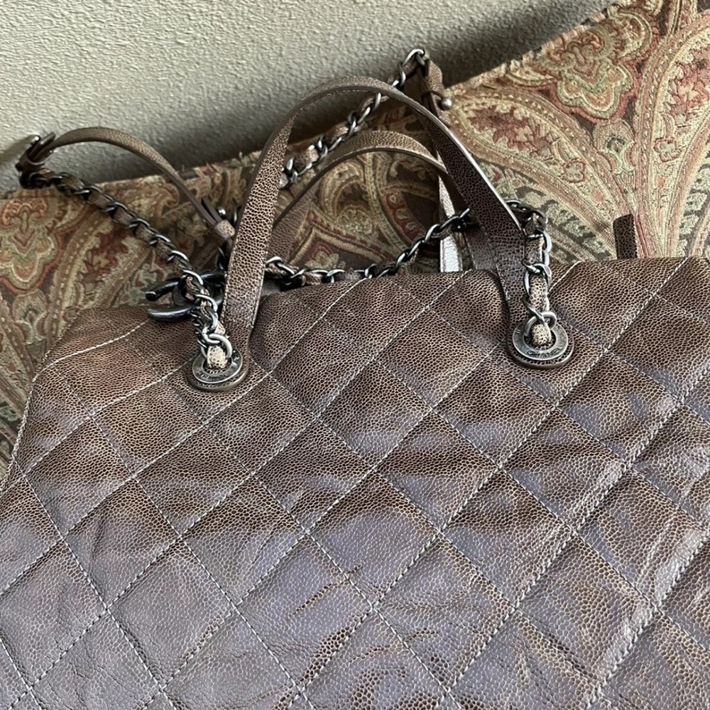 AUTHENTIC CHANEL  HANDBAG ** CAVIAR LEATHER ** VERSATILE, SPACIOUS AND BEAUTIFUL - Picture 13 of 17